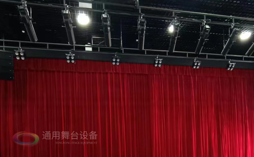 源頭廠家直供！泰州通用舞臺(tái)機(jī)械設(shè)備打造安全專業(yè)舞臺(tái)設(shè)備供應(yīng)鏈